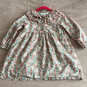 Excellent condition. Worn once for photos